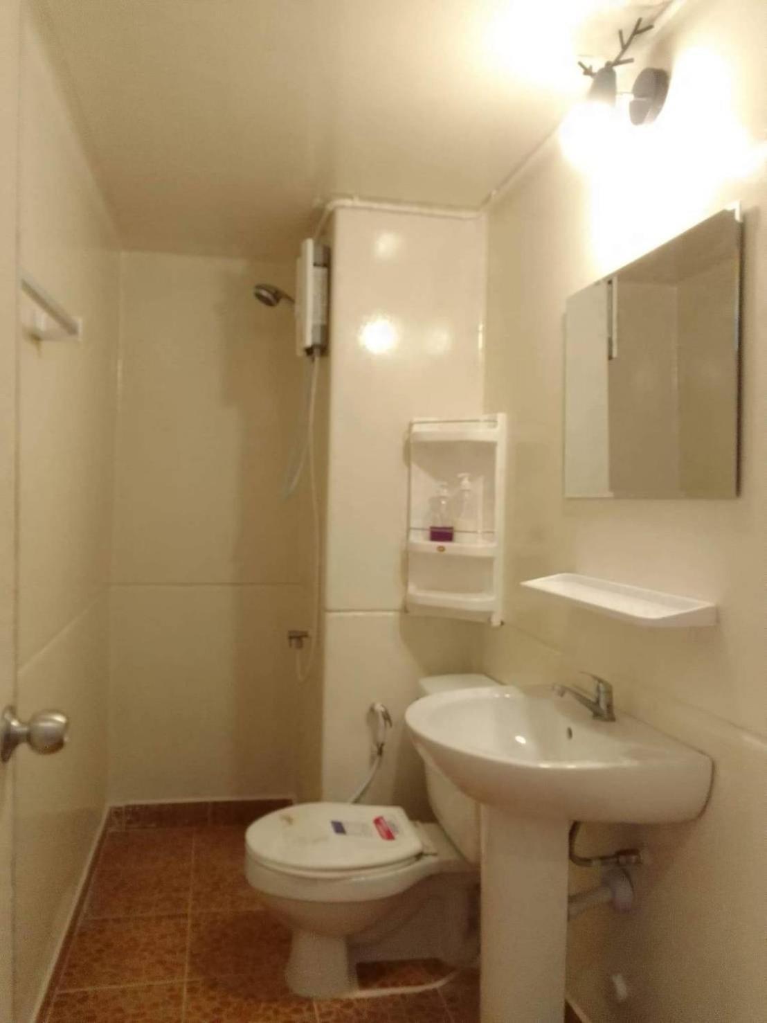K.NAT Room service Nonthaburi Exteriör bild